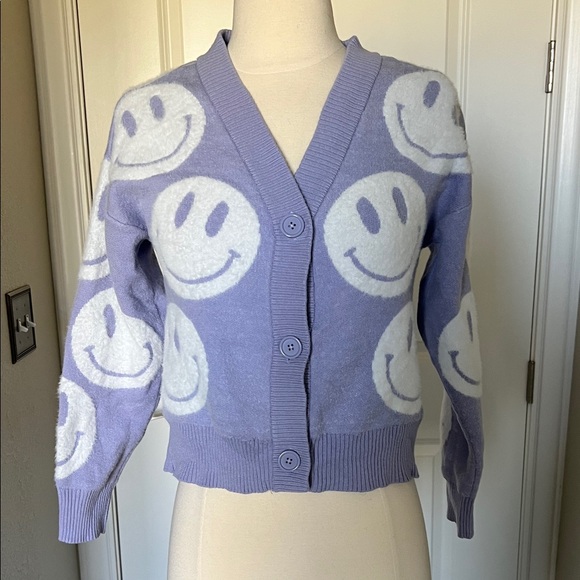 Smiley Face Cropped Sweater - Picture 1 of 5